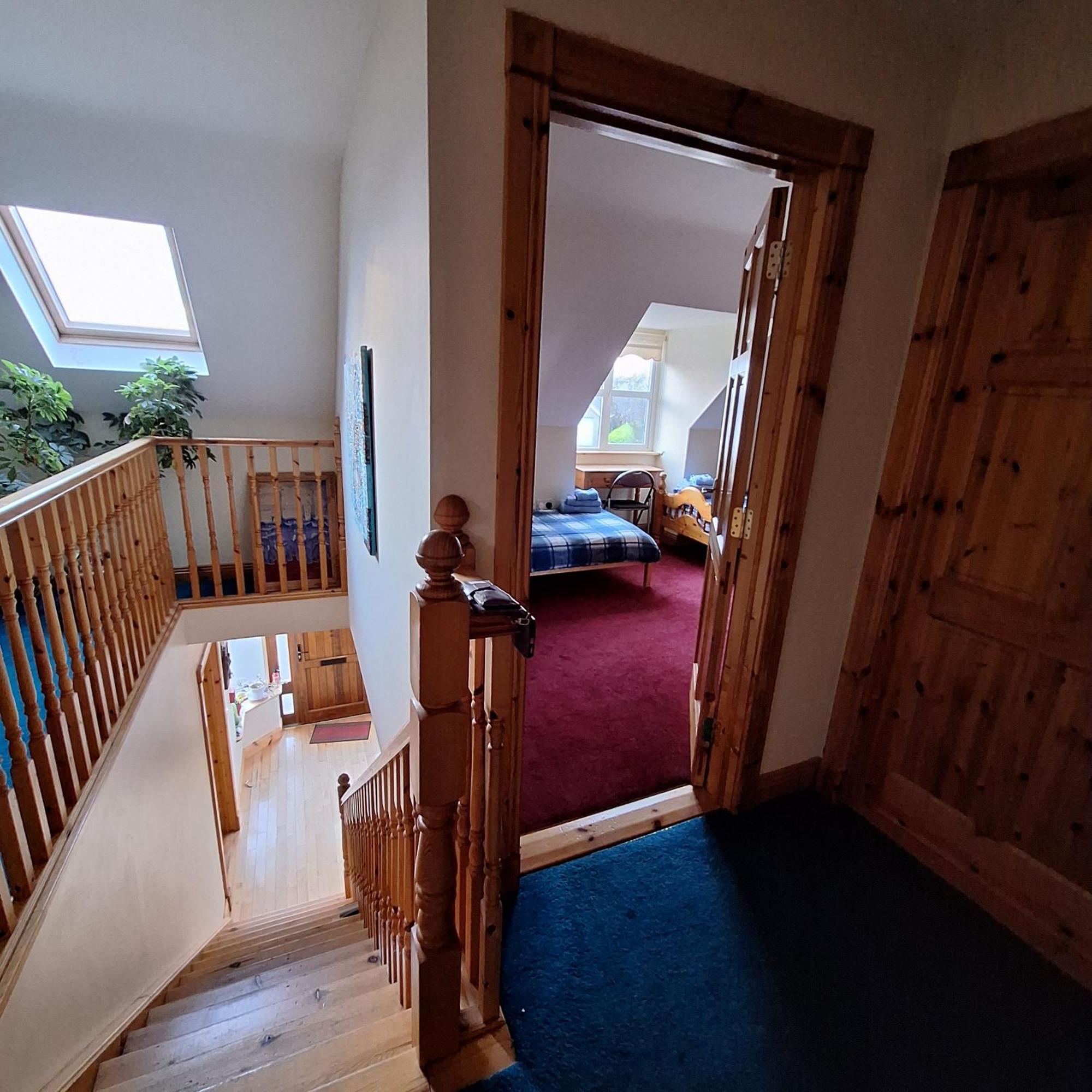 Lovely Twin Bedroom In Kerry * Listowel