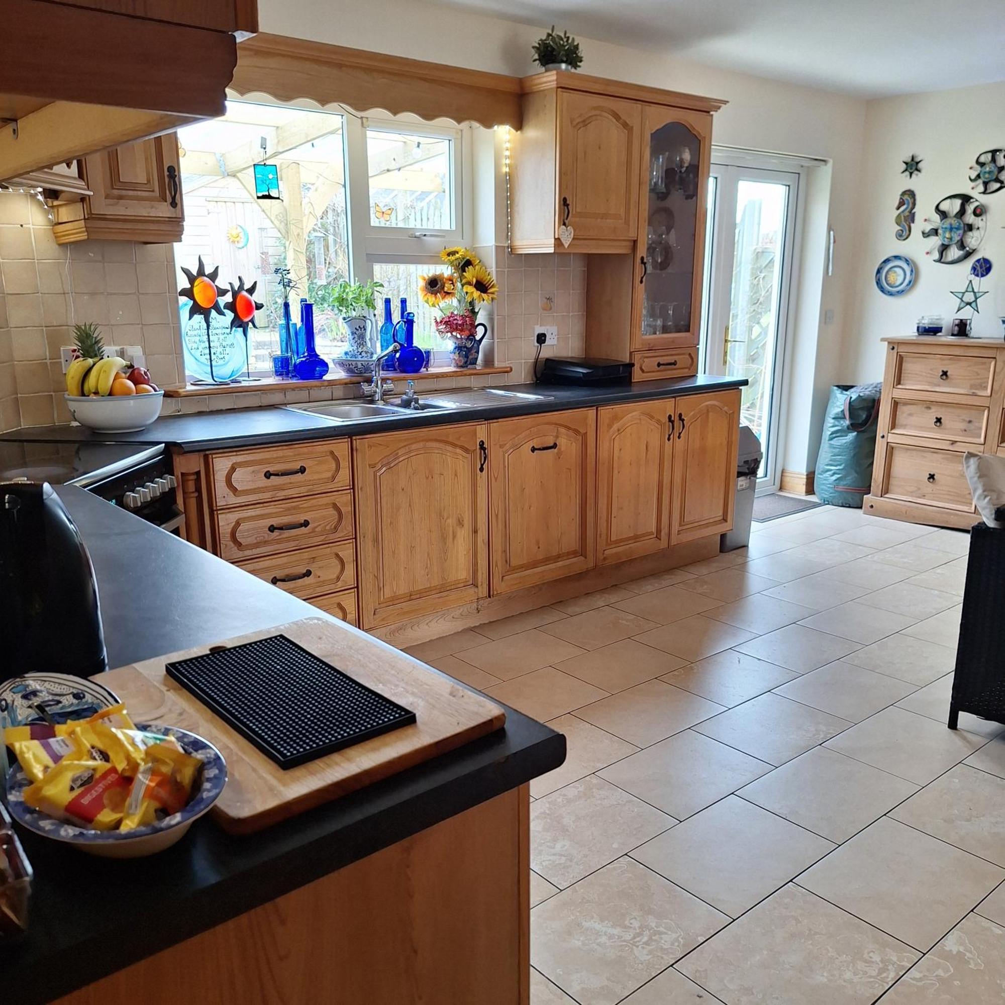 Lovely Twin Bedroom In Kerry *